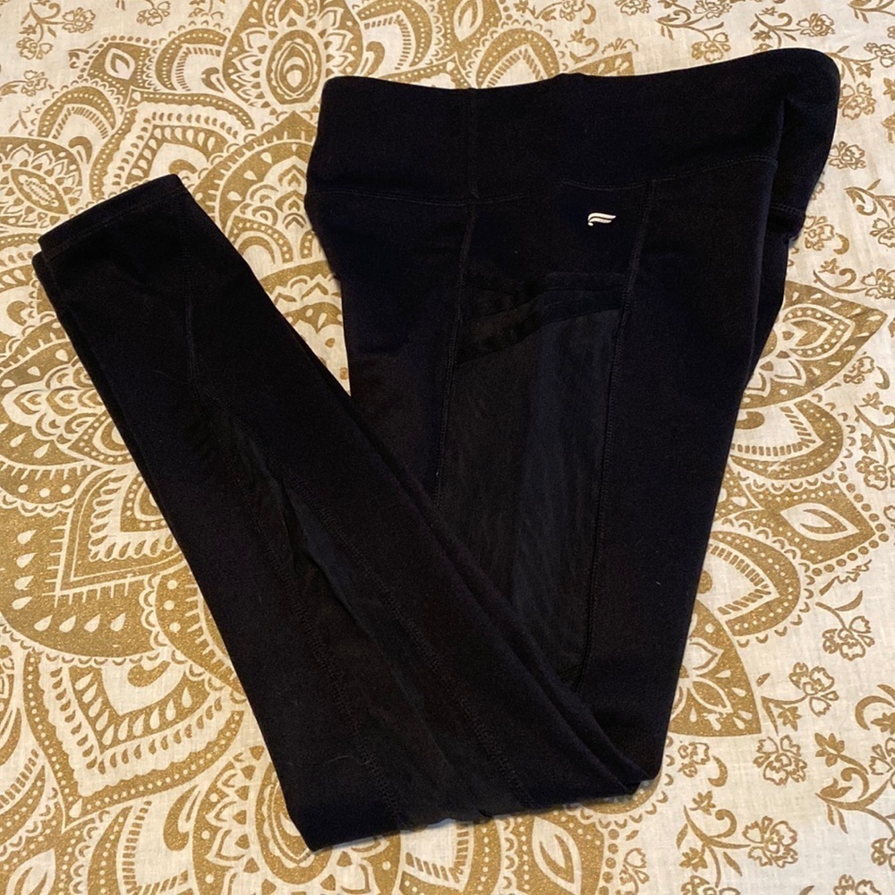 Fabletics Motion 365 legging size medium color black👍🏽